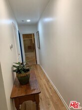 833 Wilcox Ave in Los Angeles, CA - Building Photo - Building Photo