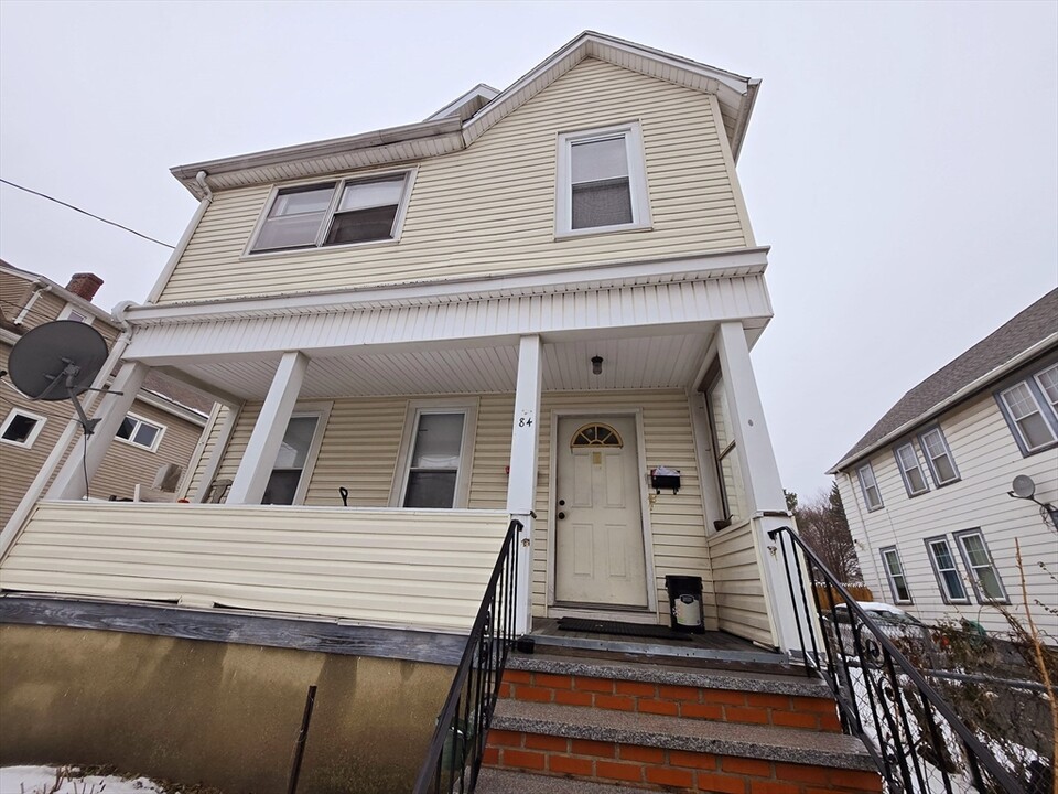 84 Boylston St-Unit -2 in Malden, MA - Building Photo
