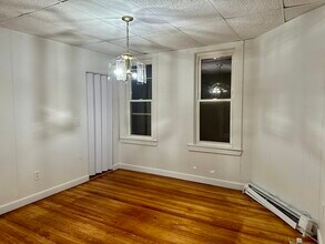 216 Bremen St in Boston, MA - Building Photo - Building Photo