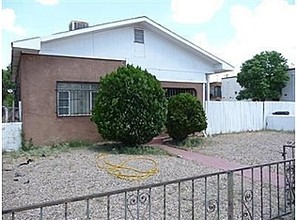 1101 Coal Ave SW in Albuquerque, NM - Building Photo - Building Photo