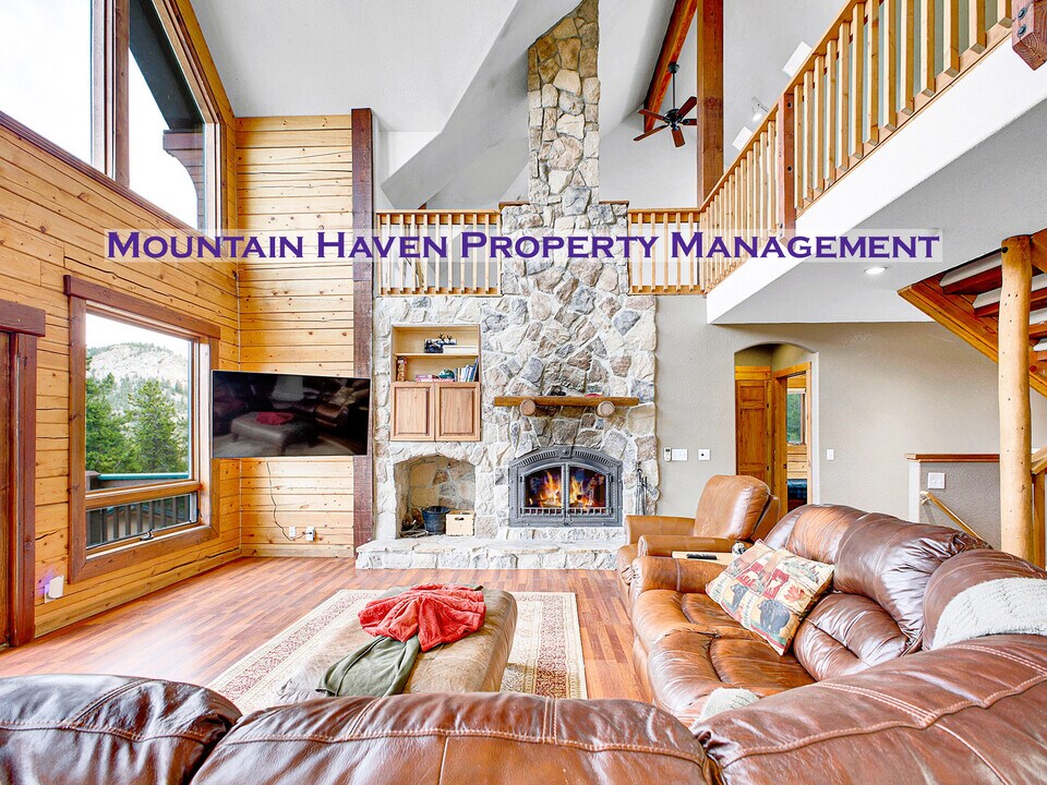 785 Warren Gulch Rd in Idaho Springs, CO - Building Photo