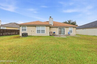 1739 Saw Lake Drive in Middleburg, FL - Building Photo - Building Photo