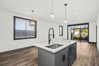 6422 S Drexel Ave in Chicago, IL - Building Photo - Building Photo