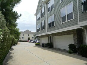 3001 Murworth Dr in Houston, TX - Building Photo - Building Photo