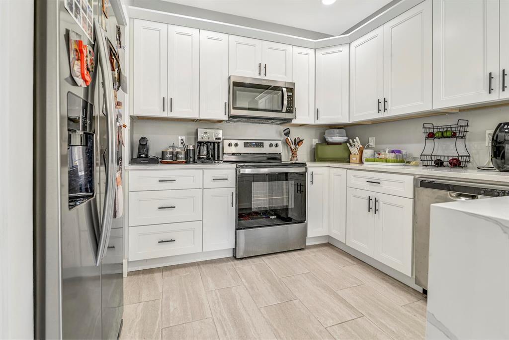 20951 Via Jasmine in Boca Raton, FL - Building Photo
