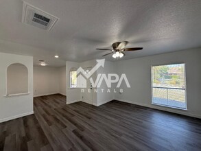 10310 Little Sugar Creek in Converse, TX - Building Photo - Building Photo