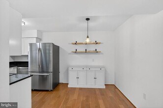 7753 Inversham Dr in Falls Church, VA - Building Photo - Building Photo