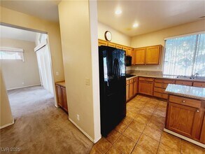 1725 Wandering Winds Way in Las Vegas, NV - Building Photo - Building Photo