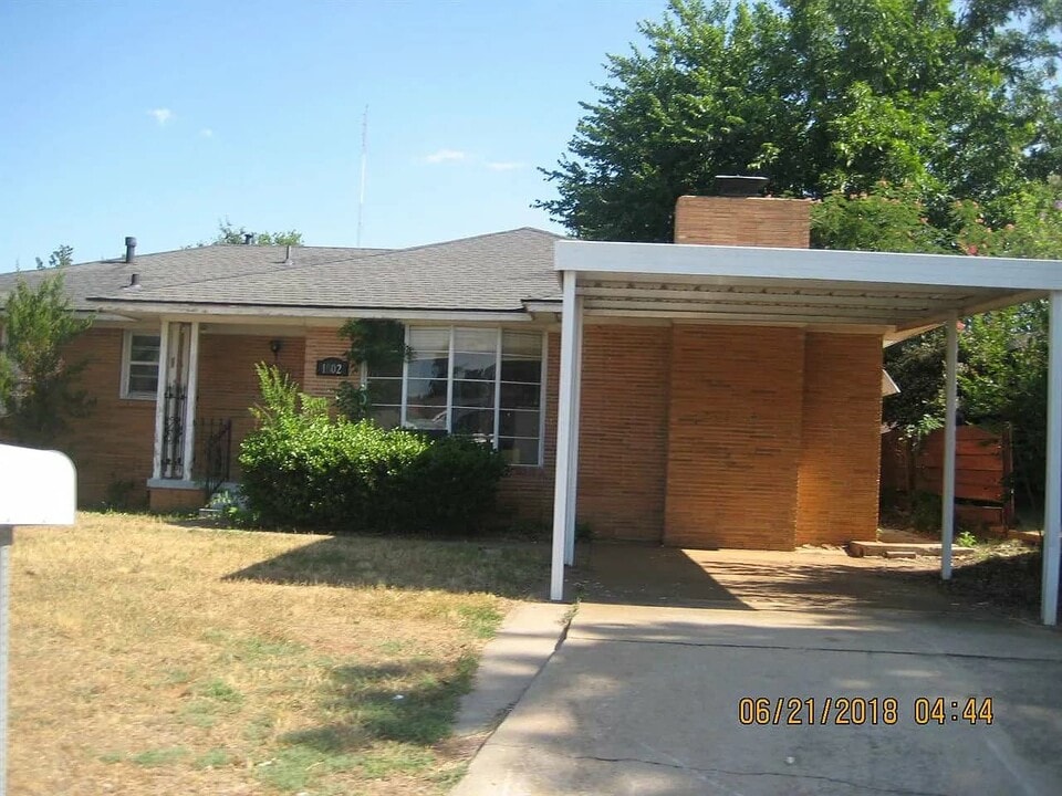1802 W Parkview Ave in Duncan, OK - Building Photo