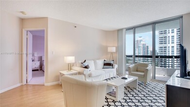 3600 Mystic Pointe Dr, Unit 1803 in Aventura, FL - Building Photo - Building Photo