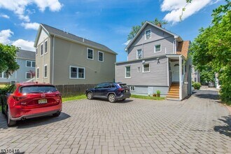 25 Talbot St in Montclair, NJ - Building Photo - Building Photo