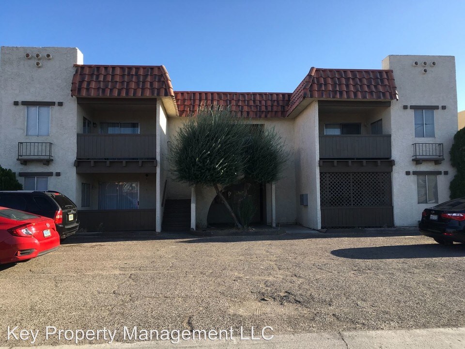5357 Del Gado Dr in Las Vegas, NV - Building Photo