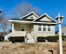 139 Otis Ave in Tuckerton, NJ - Building Photo