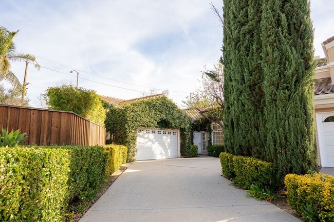property at 26604 Marigold Ct