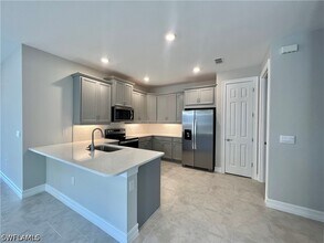 842 Enbrook Lp in Naples, FL - Building Photo - Building Photo