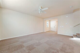 988 Via Del Campo in Henderson, NV - Building Photo - Building Photo