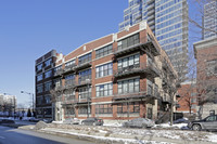 East Side Lofts in Chicago, IL - Building Photo - Building Photo