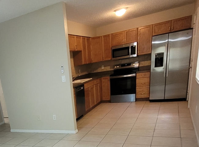 5929 12th St W in Bradenton, FL - Foto de edificio - Building Photo