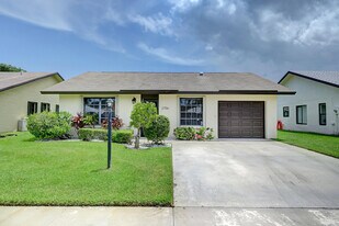 2756 Carnation Ct in Delray Beach, FL - Building Photo