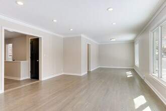 1943 Regent Ave N in Golden Valley, MN - Building Photo - Building Photo