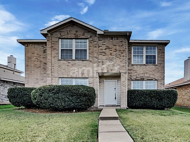 property at 2440 Marimont Ln