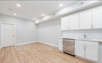 2031 S 19th St in Philadelphia, PA - Building Photo - Building Photo