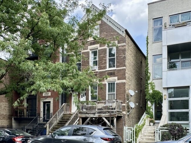 property at 2341 N Leavitt St