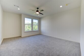 2922 El Fenice Ln in Houston, TX - Building Photo - Building Photo