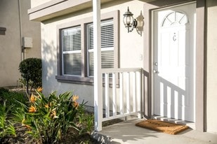 CitiZen South Bay on West 235th St. in Torrance, CA - Building Photo