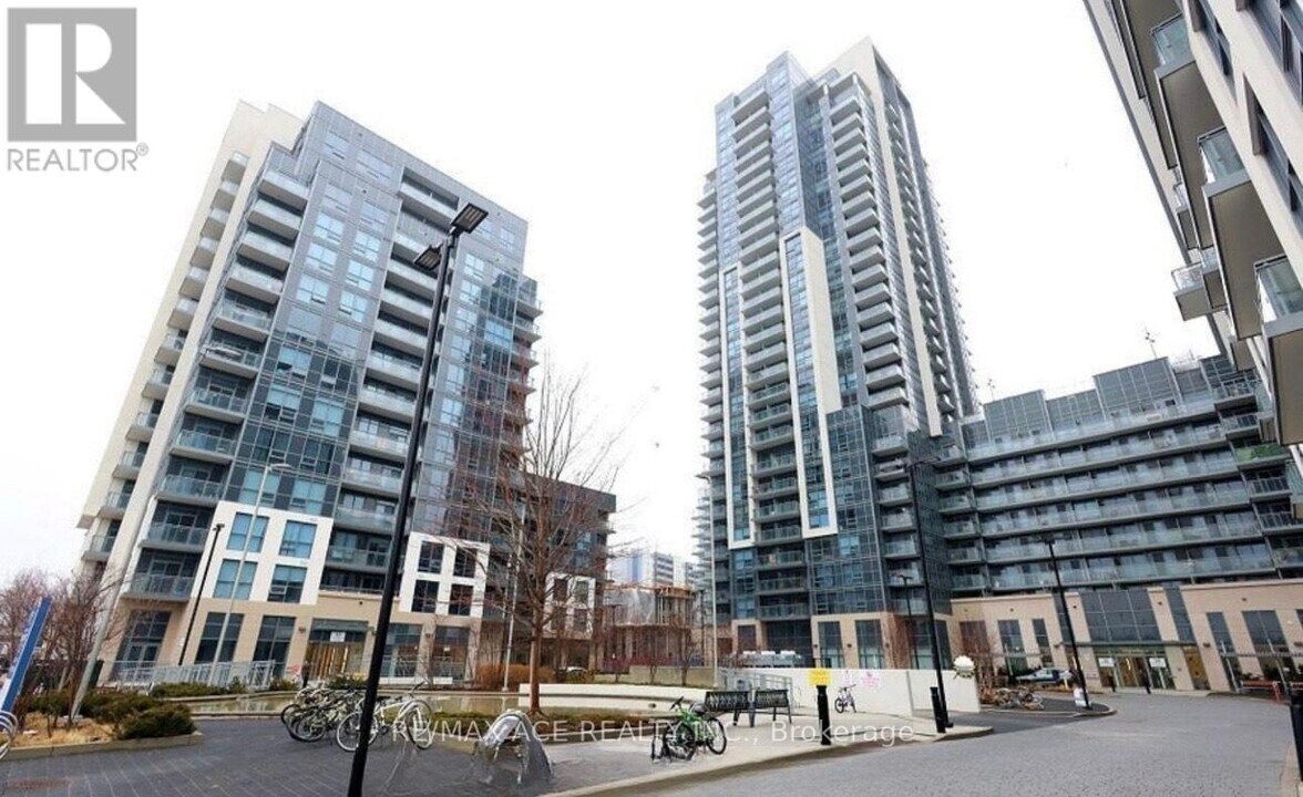 20-2920 Meadowglen Pl in Toronto, ON - Building Photo