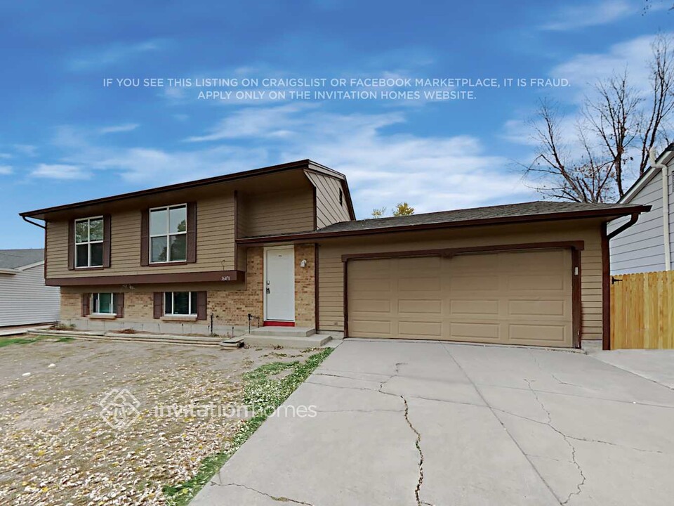 16471 E Arkansas Dr in Aurora, CO - Building Photo