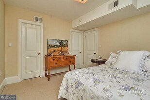 1465 Columbia Rd NW in Washington, DC - Building Photo