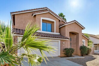 10377 W Piccadilly Rd in Avondale, AZ - Foto de edificio - Building Photo