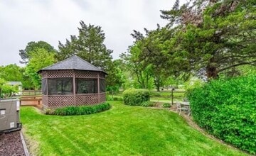 3561 Poppy Crescent in Virginia Beach, VA - Building Photo - Building Photo