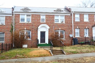 1262 Simms Pl NE in Washington, DC - Building Photo - Building Photo