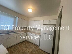 1075 E Minton Dr in Tempe, AZ - Building Photo - Building Photo