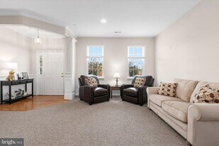 709 Gaither Rd in Rockville, MD - Building Photo