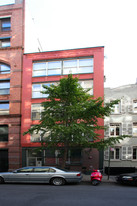 302 Elizabeth St Apartments