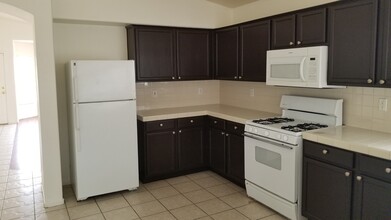 5947 Gulf Island Ave in Las Vegas, NV - Building Photo - Building Photo