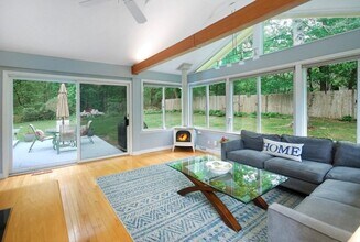 15 Sunnyside Ln in Lincoln, MA - Building Photo - Building Photo