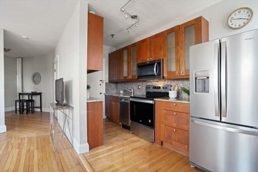 property at 2 Sutherland Rd