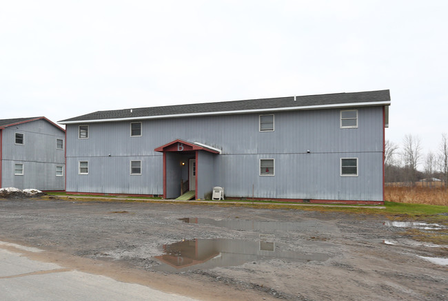 Bay Creek Apartments in Central Square, NY - Building Photo - Building Photo