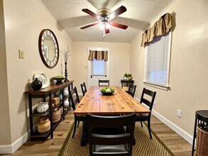 240 Edgewood Rd in East York, PA - Building Photo - Building Photo