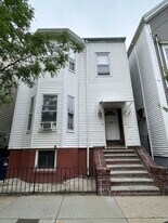 76 Eutaw St in Boston, MA - Building Photo