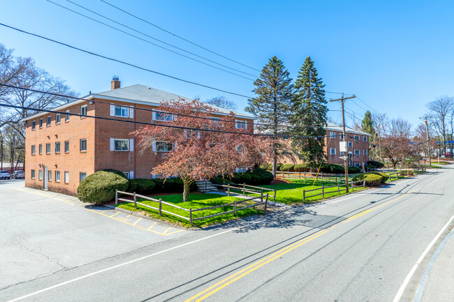 7 Glen Ave in Chelmsford, MA - Building Photo - Building Photo