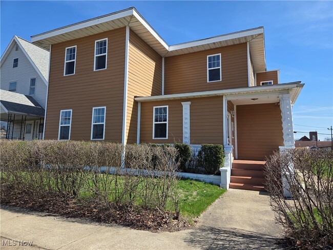 property at 327 N Tuscarawas Ave