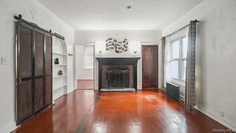 252 S Tenth Ave in Mount Vernon, NY - Building Photo