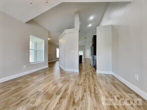 3010 Clover Blossom Cir, Unit D212 in Land O Lakes, FL - Building Photo - Building Photo