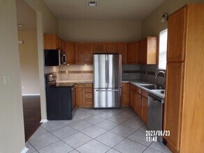 828 Wisconsin St in Geronimo, OK - Foto de edificio - Building Photo