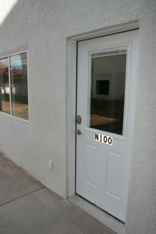 1060 Louis St in Hildale, UT - Building Photo - Building Photo